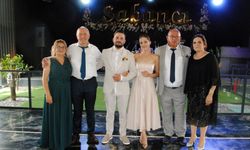Buse & Can çifti nişanlandı
