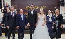 Komutan Çetinkaya oğlunu evlendirdi