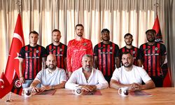 13 futbolcunun lisansı çıktı