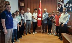 Kur’an Kursu öğrencileri, Filistin halkna bağış yaptı
