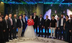 Uysal ve Metin ailesinin mutlu günü