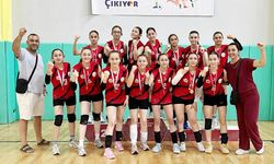Yıldız voleybolcular Bartın’da tarih yazdı