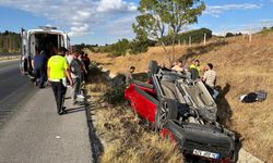 Çorum'da otomobil takla attı: 2 yaralı