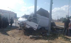 Çorum’da minibüs ile kamyonet çarpıştı: 5 yaralı