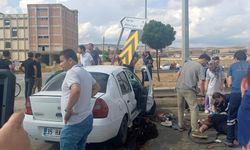 Çorum’da kamyon ile otomobil çarpıştı: 4 yaralı