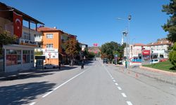 Uğurludağ’da yol  çizgileri yenileniyor