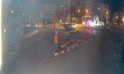 Kaza geliyorum demiş! Çorum'da 2 sürücünün yaralandığı kaza kamerada