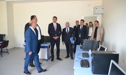 Vali Çalgan, Kargı Cumhuriyet İlkokulu'nu inceledi