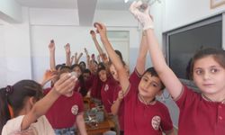 Yeşil vatan için minik eller toprakla buluştu