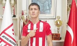 Çorumlu futbolcu 3.Lig’e transfer oldu