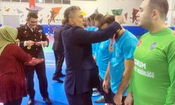 Gazi kupasında kazanan dostluk