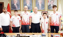 Başkan Şerif Arslan şampiyonları ağırladı