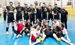 Efeler sezona galibiyetle başladı: 3-2