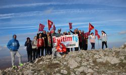 Kırklar Dağı zirvesinde  “Cumhuriyet” coşkusu