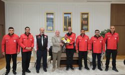 Aşgın, itfaiyecileri kutladı