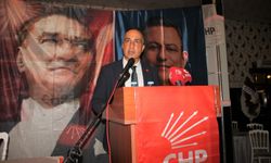 CHP İl Başkanı Solmaz, mazbatasını alıyor