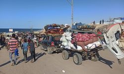 Filistinliler, ateşkesin yürürlüğe  girmesiyle Gazze şehrine dönüyor