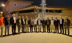 AK Parti köy muhtarlarıyla istişare yaptı