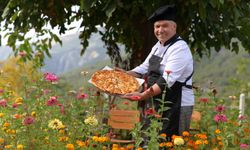 Köyüne pizzacı açtı şimdi  talebe yetişmeye çalışıyor