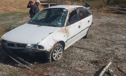 Otomobil köprüden tarlaya  uçtu:1'i ağır 2 yaralı