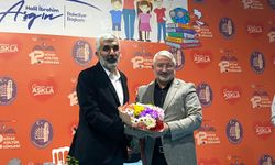 Yazar Ahmet Turgut Çorum'da “Sumud  Filosu” söyleşisinde okurlarıyla buluştu