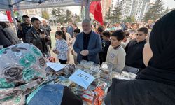 Çorum'daki okullarda Filistin  halkı yararına kermesler açıldı
