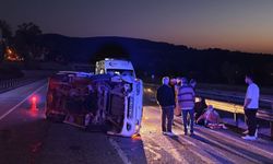 Otomobil ile minibüs  çarpıştı, 9 kişi yaralandı