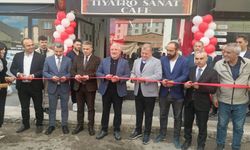 Tiyatro Sanat Cafe açıldı