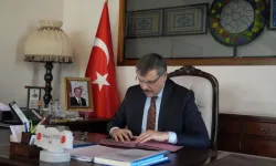 Her hafta mesaisine o tarihi binada başlıyor