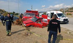 Otomobille kamyonet çarpıştı: 1 ölü