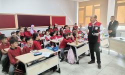 Minik öğrencilere hayvan sevgisi aşılandı
