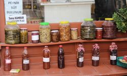 İskilip turşusu, tezgâhları  süslemeye başladı