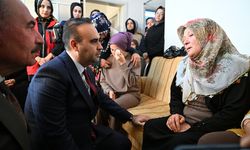 Bakan Kacır'dan şehit ailesine ziyaret