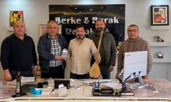 Ali Dursun’a cura ve plaket