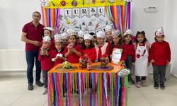 Minik eller turşu kurdu