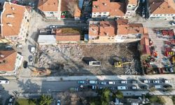 Eski itfaiye alanı ücretsiz  otoparka dönüştürülüyor