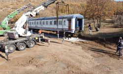 Bayat trenine kavuştu