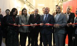 Çorum'da sanatçılar resimlerini şehit öğretmenler için yaptı