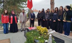 Şehit Öğretmen Aybüke Yalçın kabri başında dualarla anıldı