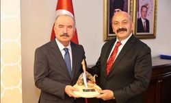 Taner İsbir’den Vali  Ali Çalgan’a ziyaret