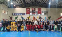 Hentbolda, Şehit Mustafa Solak ile Eti Anadolu Lisesi şampiyon