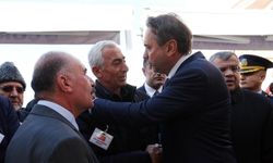 Bakan Bayraktar şehit ailesinin acısına ortak oldu