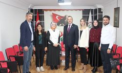 Eczacı Odası’na ziyaretçi akını