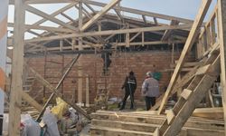 Çorum’da yüksekten düşen 62 yaşındaki işçi ağır yaralandı