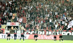 Kırmızı-Şimşekler artık kale arkasında olacak