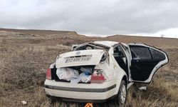 Çorum’da otomobil şarampole yuvarlandı: 2 yaralı