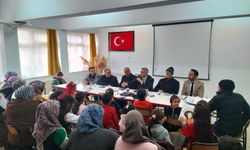 Alaca'da öğrenci ve velilerle  kitap okuma etkinliği yapıldı