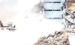 Çorum’da okul binası çöktü! Çevredekiler son anda kurtuldu