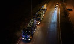 Çorum'da led ışıklarla süslenen iş makineleri şehir turu attı