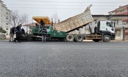 Osmancık'ta 2 haftada 14 bin  350 ton sıcak asfalt serildi